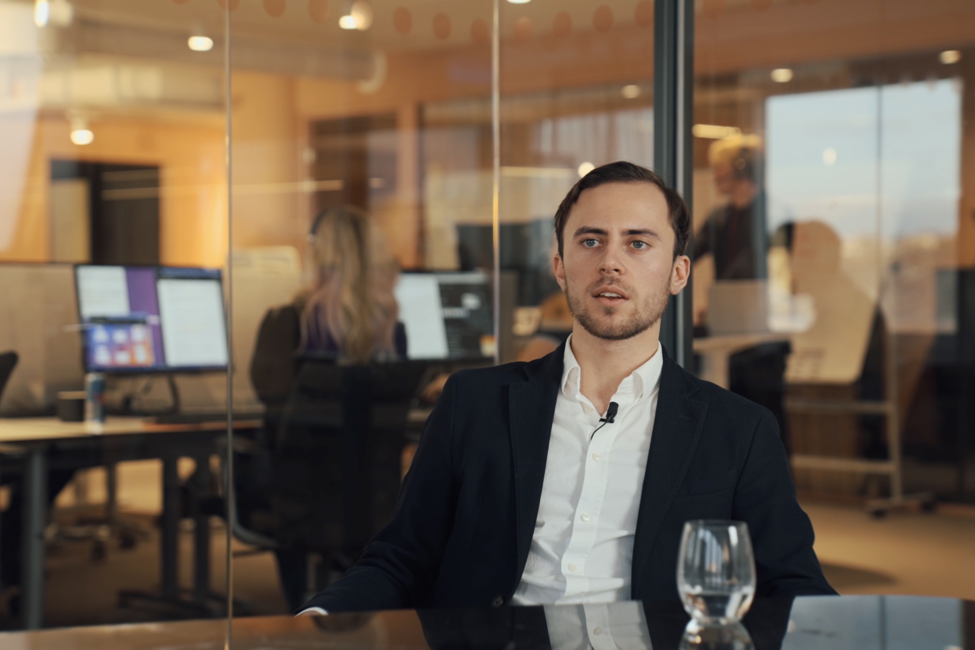 Innovative Sales Tobias Schierman – Sales Manager Telemarketing